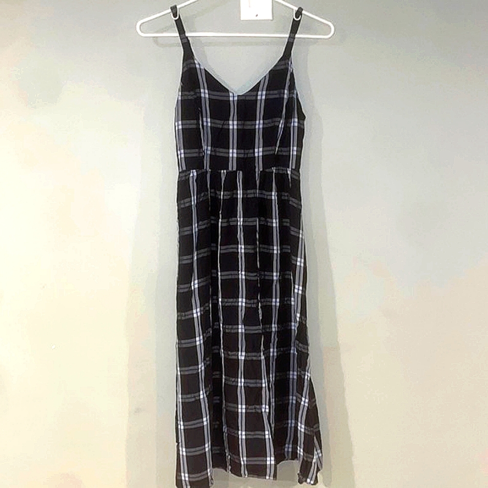 Womens medium length plaid dress